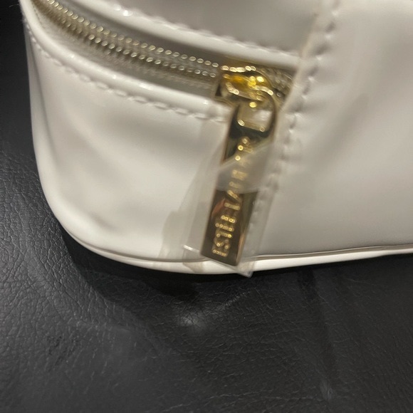 ❤️🔥HOST PICK 🔥🌸Brand New Estée Lauder cosmetic Bag in white patent/glossy - Picture 5 of 9